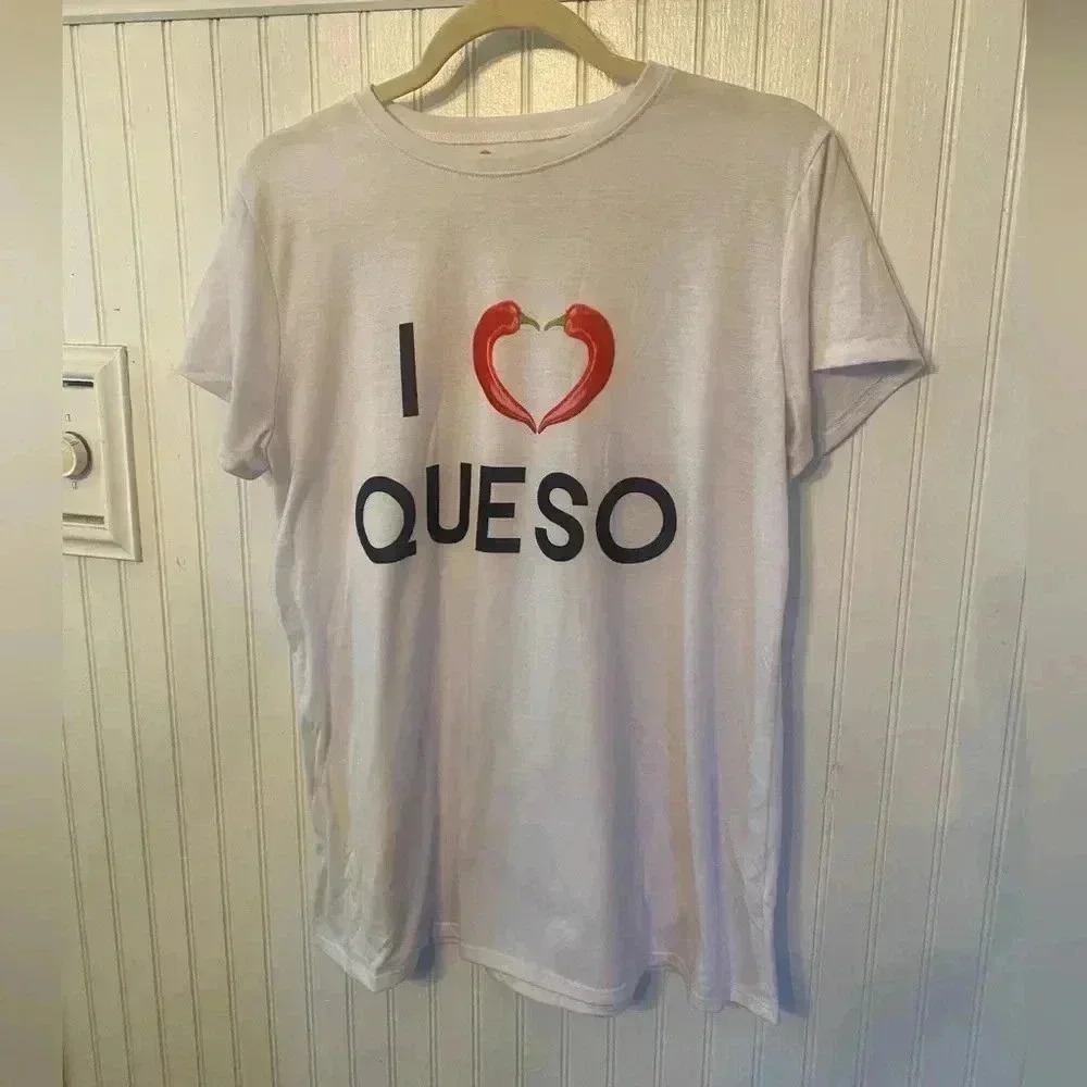 Show Me Your Mumu I Love Queso pepper tee shirt